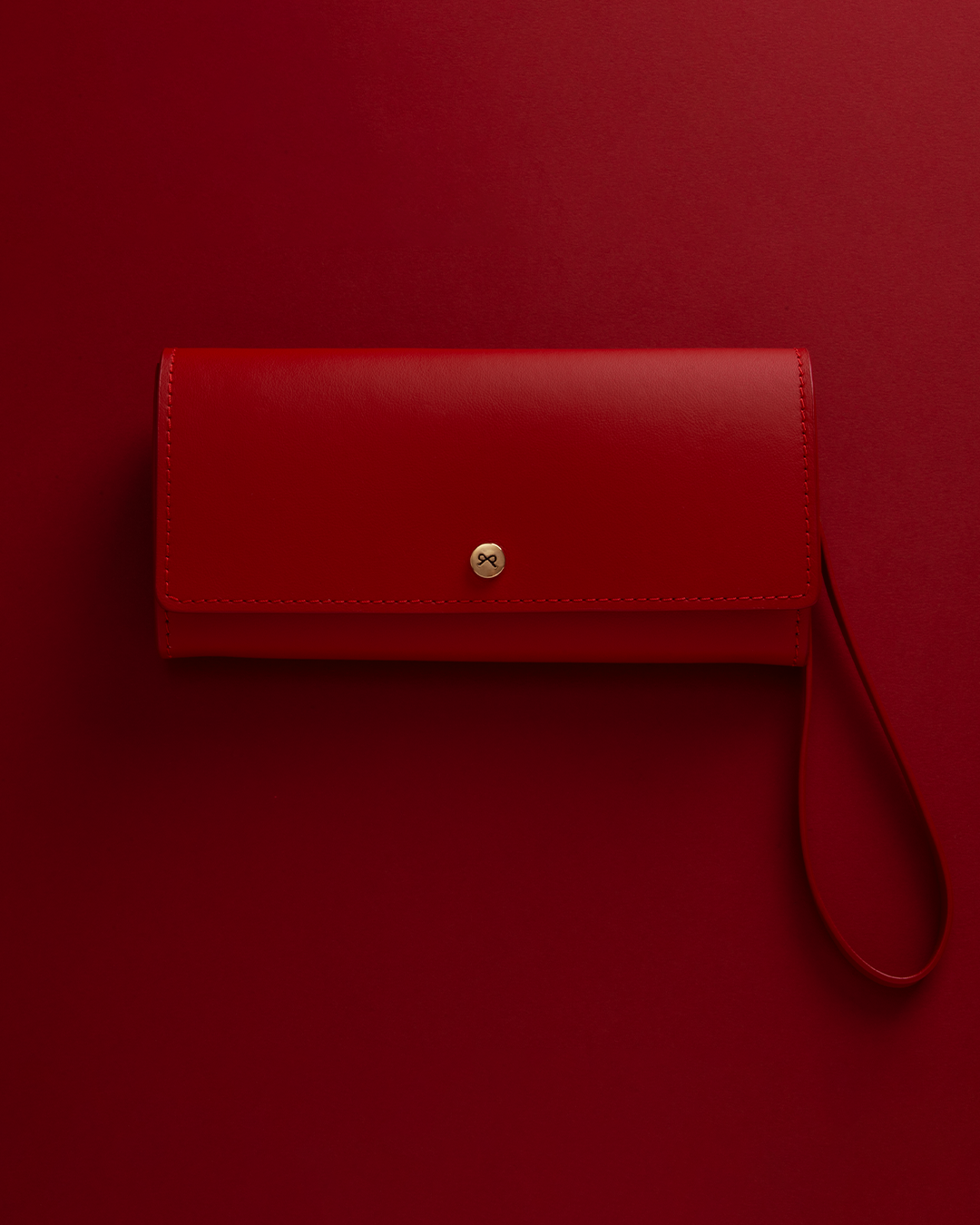The Long Wallet Lover