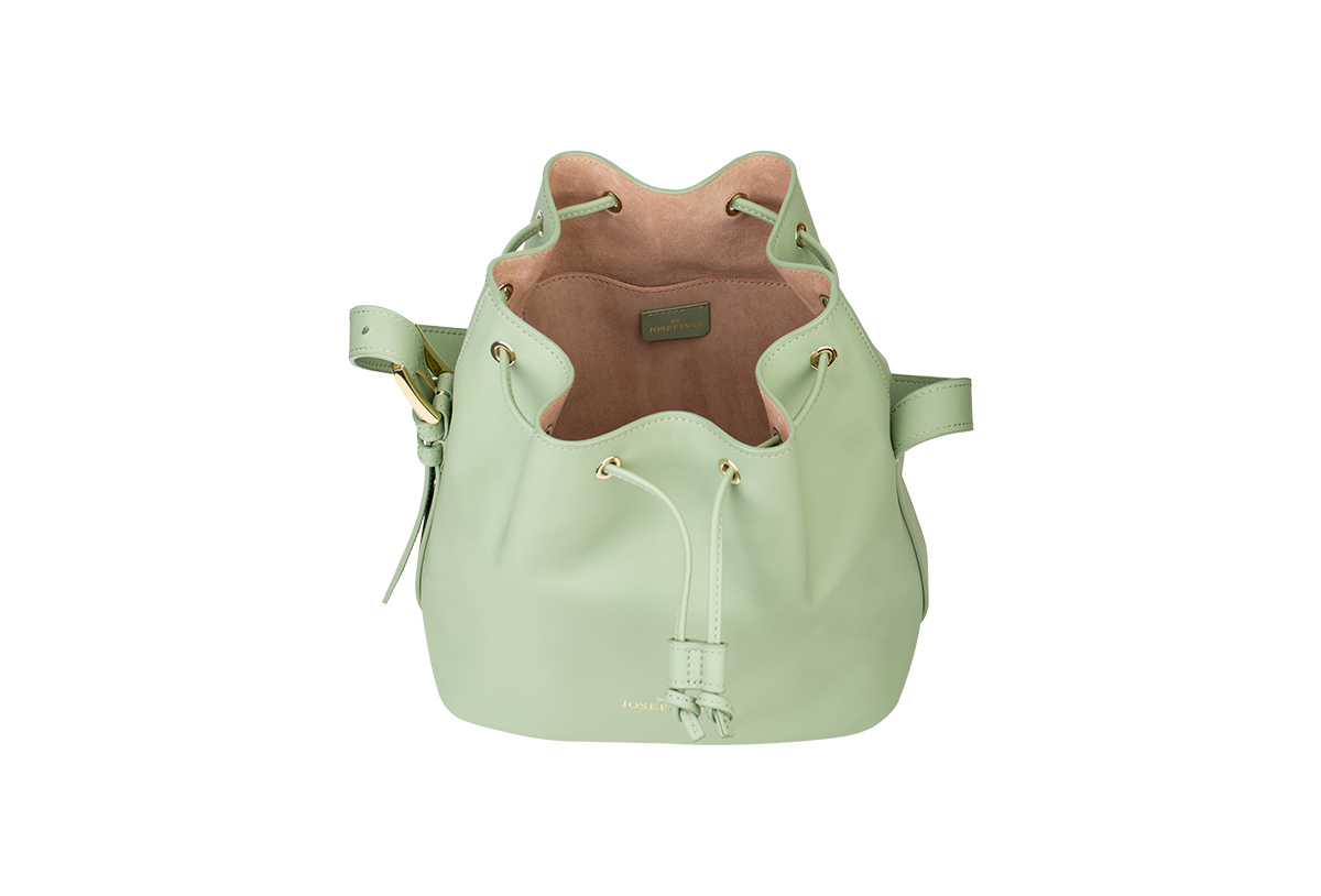 Josefinas_Colection_Bucket_Bag_The_Hiker