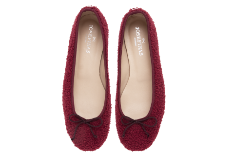 Josefinas Fluffy Burgundy