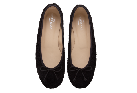 Josefinas Fluffy Black