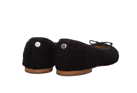 Josefinas Fluffy Black