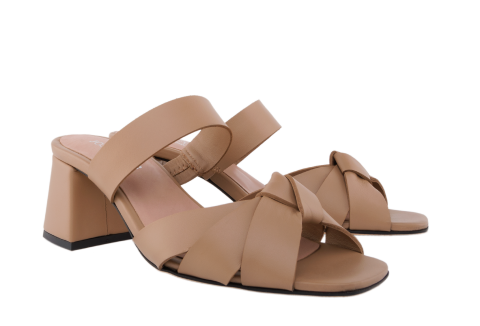 Essential Embrace_Josefinas Serene 02