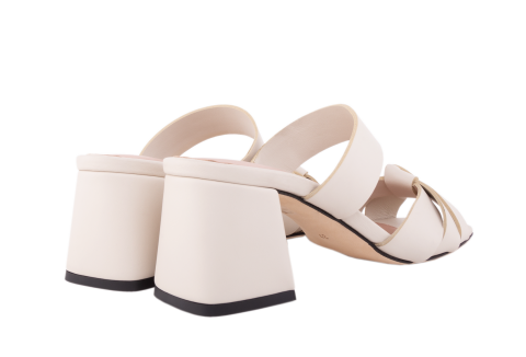 Essential Embrace_Josefinas Pure 04