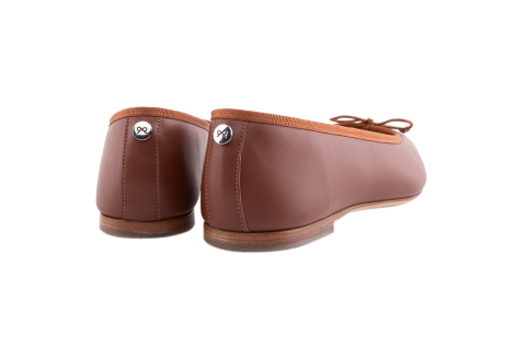 Josefinas Tiptoe Brown