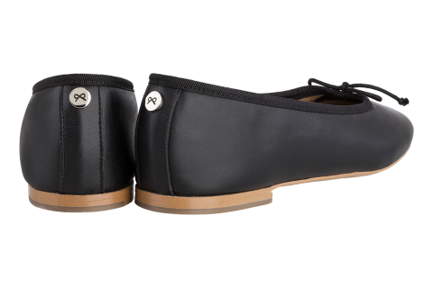 Josefinas Vegan Black