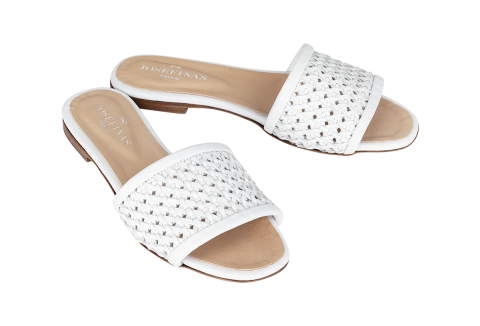 Josefinas Slide Nina White