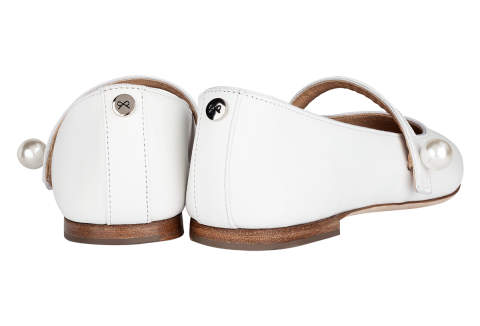 Josefinas On Point White