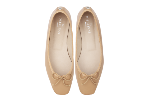 Josefinas Square Safari