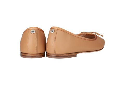 Josefinas Square Safari