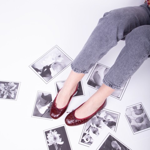 Josefinas Ms. Burgundy