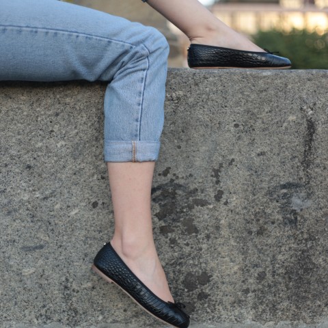 Josefinas Ms. Burgundy