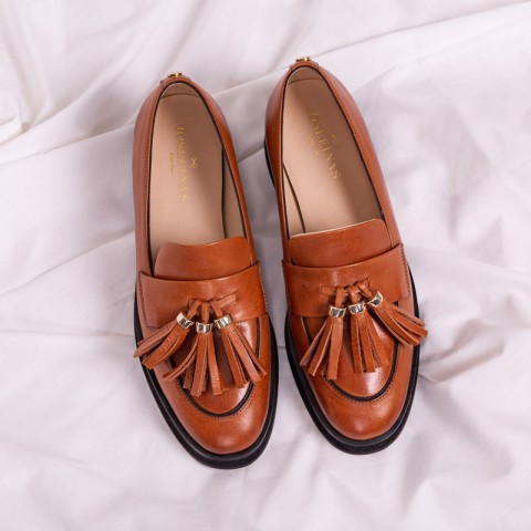 Josefinas Confidence Brown Tassel