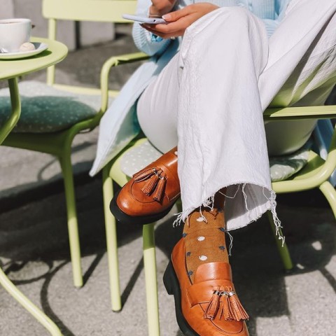 Josefinas Confidence Brown Tassel