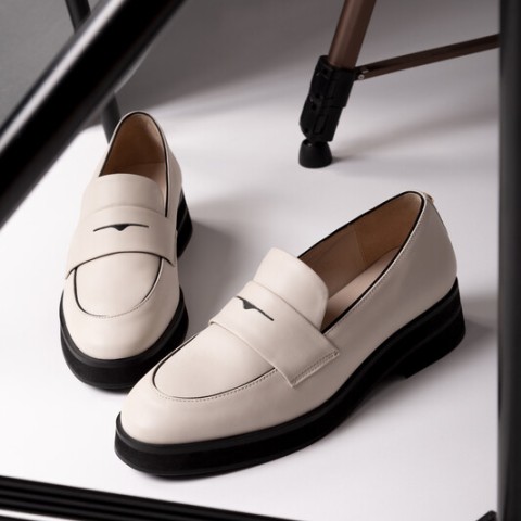 Josefinas Confidence White