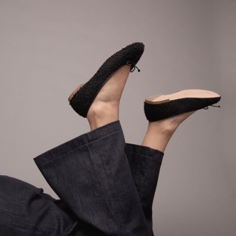 Josefinas Fluffy Black