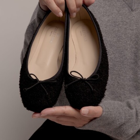 Josefinas Fluffy Black