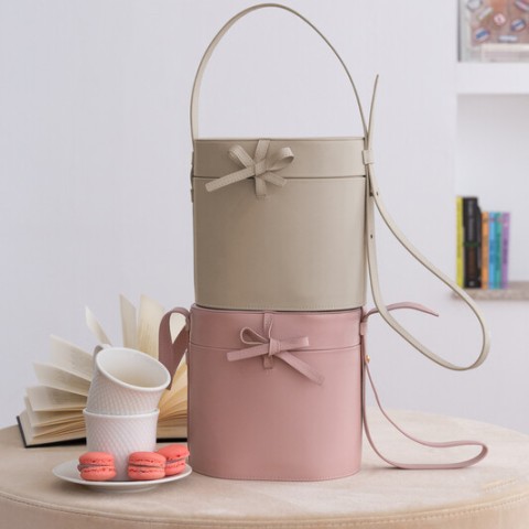  Josefinas Power Lunch Beige