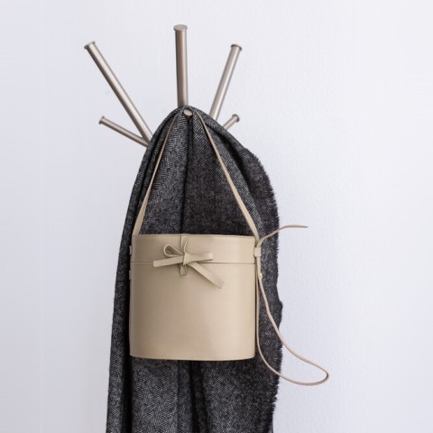  Josefinas Power Lunch Beige