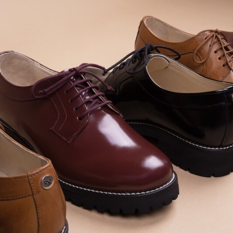 Josefinas Shibuya Lace-Up Burgundy