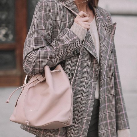 Josefinas The Bucket Bag Dreamer