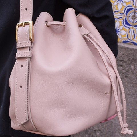 Josefinas The Bucket Bag Dreamer