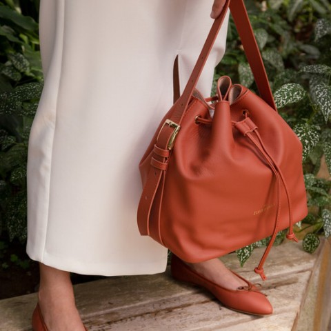 Josefinas The Bucket Bag Explorer