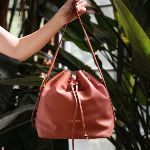 Josefinas The Bucket Bag Explorer