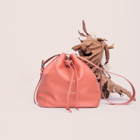 Josefinas The Bucket Bag Explorer