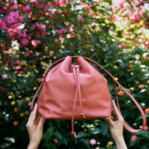Josefinas The Bucket Bag Explorer