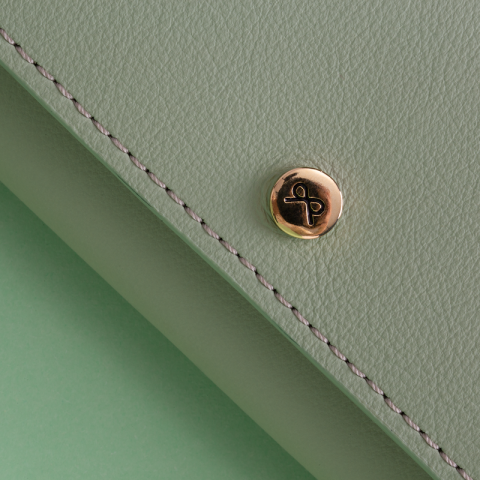 Josefinas The Long Wallet Hiker 