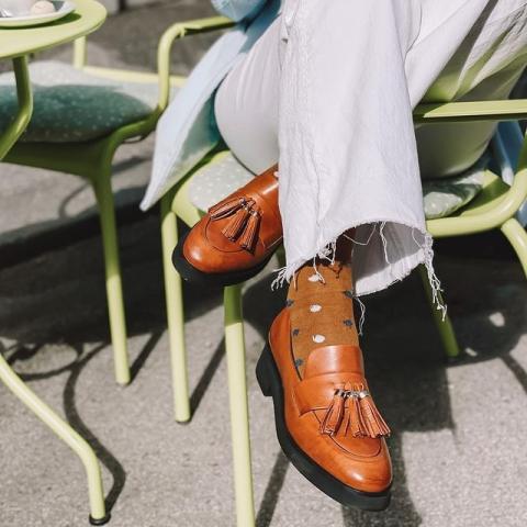 Josefinas Confidence Brown Tassel