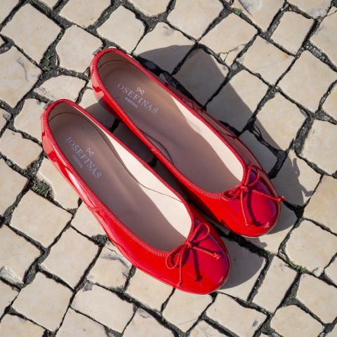 Josefinas Lisbon Red