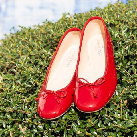 Josefinas Lisbon Red