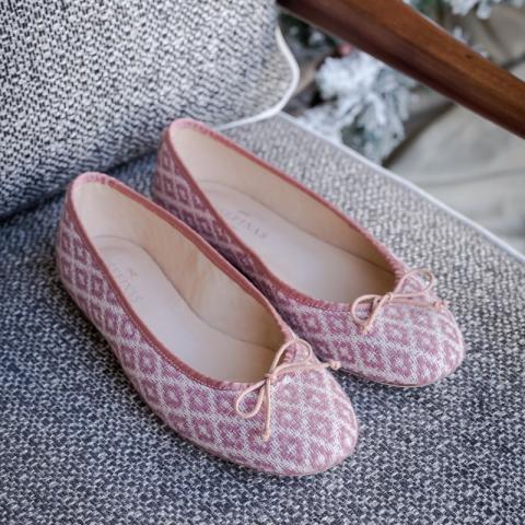 Josefinas Weaving Couture Blush