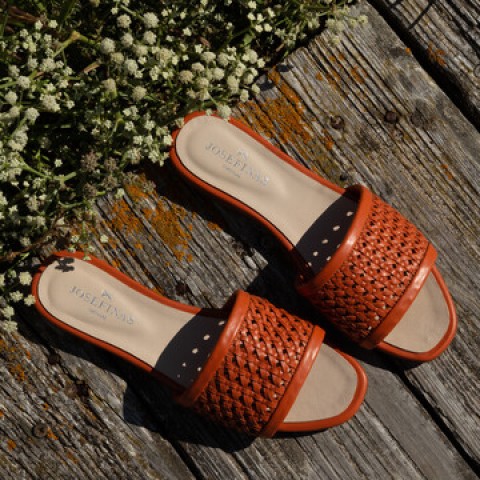 Josefinas Slide Nina Misty