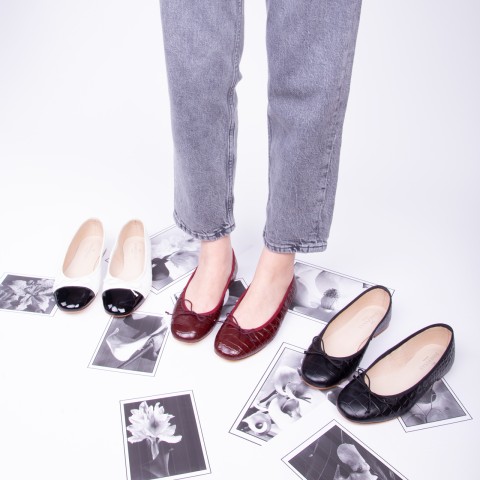 Josefinas Ms. Burgundy