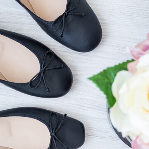 Josefinas Nostalgic Black High-Rise