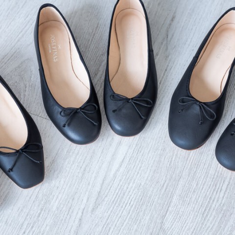 Josefinas Nostalgic Black High-Rise