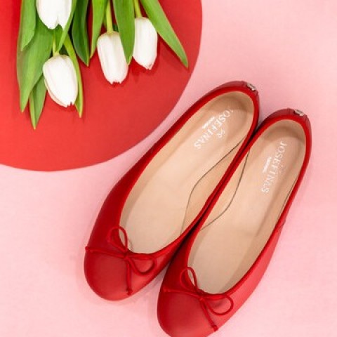 Josefinas Passionate Red High-Rise