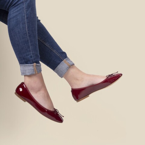 Josefinas Square Red Wine