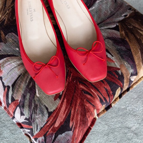 Josefinas Square Red