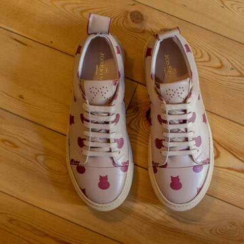 Josefinas Stay Pawsitive Pink