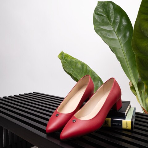 Josefinas Stride Red