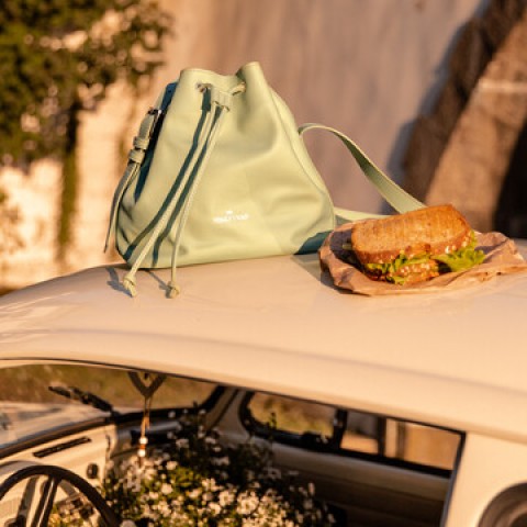 Josefinas The Optimist