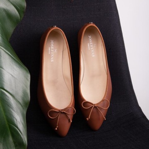 Josefinas Tiptoe Brown