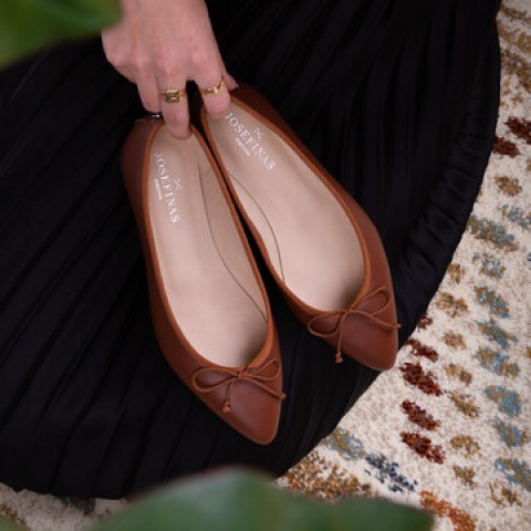 Josefinas Tiptoe Brown