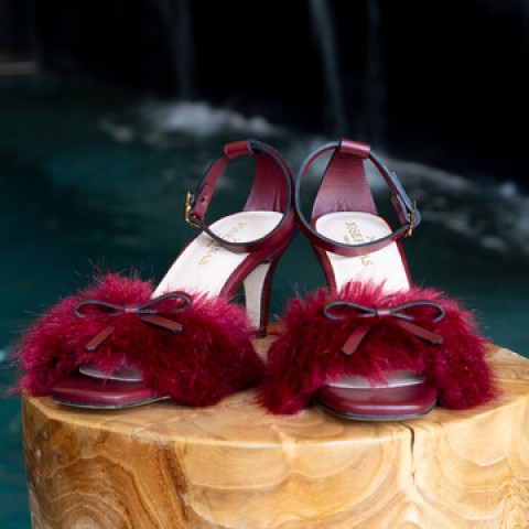 Josefinas Whisper Burgundy