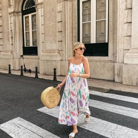 Josefinas Slide Nina White